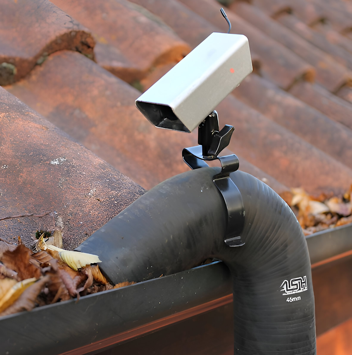 SkyVac Gutter cleaning